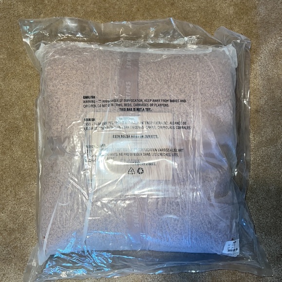 Camel Skims COZY KNIT Blanket - Picture 2 of 3